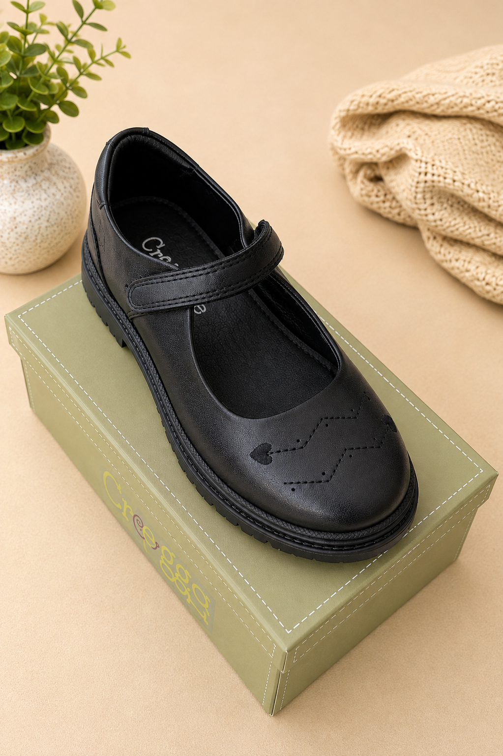 HeartZig Mary Jane School Shoes